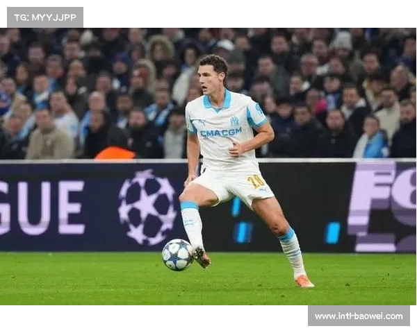 马赛后卫帕瓦尔谈失误，称将努力调整回报球迷信任